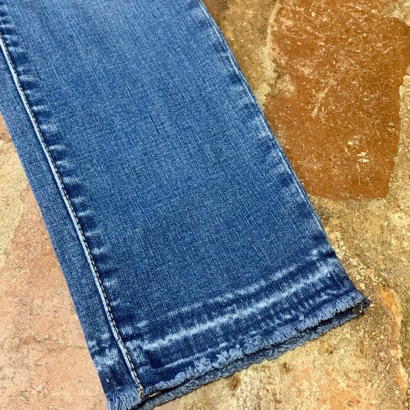 Women's Articles of Society Sarah-Elm Raw Hem Skinny Jeans SIZE 26 Waist - Picture 3 of 8